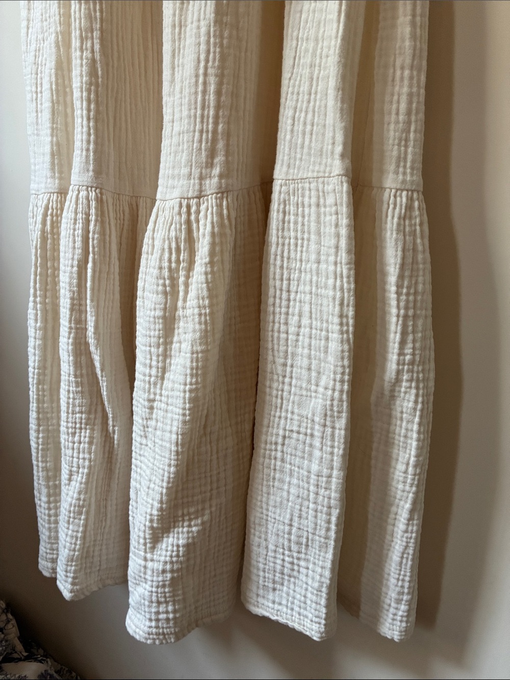 NOTHING FITS BUT Momoka Maternity gauze cotton smocked Eggshell tie midi maxi - Picture 6 of 9